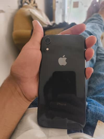Apple iPhone XR