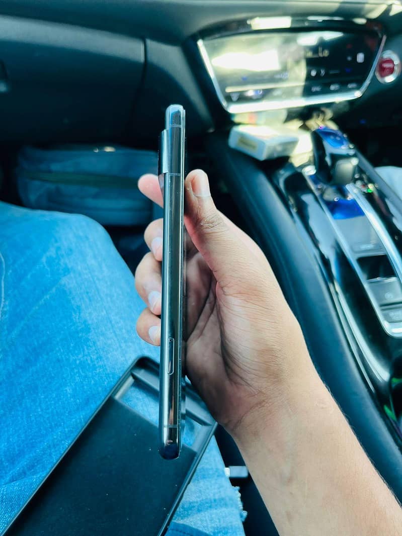Google Pixel 8 Pro 4