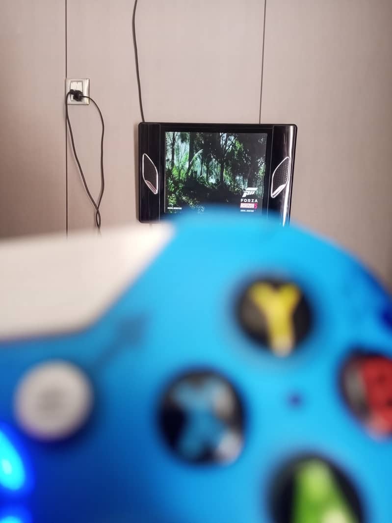Xbox One console 1