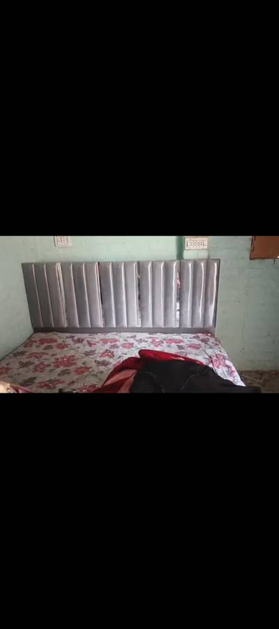 bed 3 doors almari
