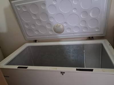 haired deep freezer