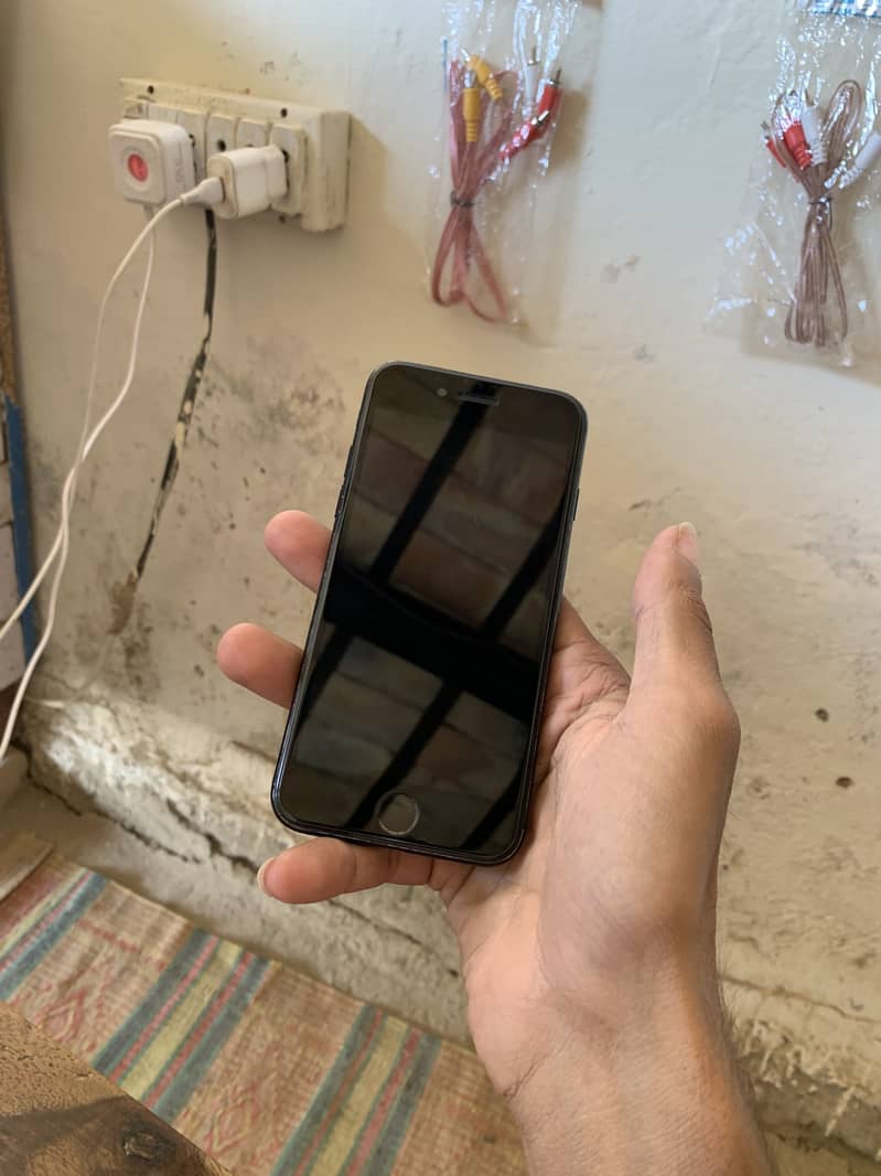 Apple iPhone 7 PTA 7