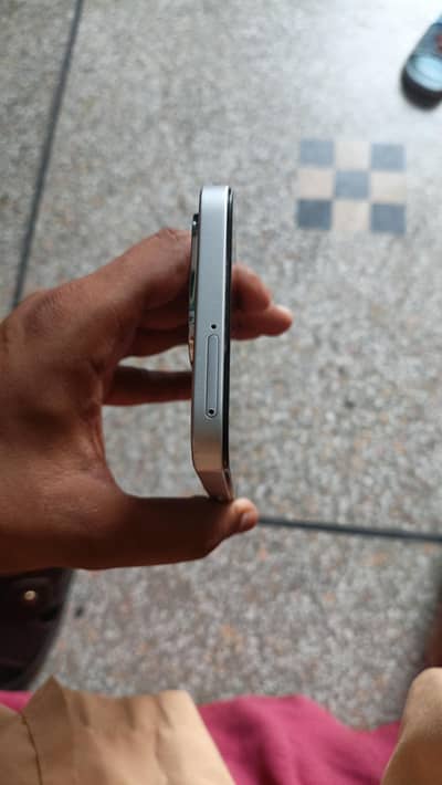 Honor X6C 6/128 White Colour With All Accessories 10/9.5 Condition