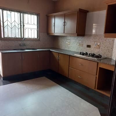 1 Kanal Upper portion available for rent wapda Town ph1 block H3