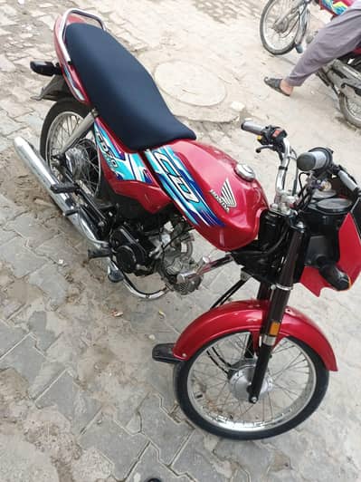 CD 70 dream 2024 model 10/10 condition red color