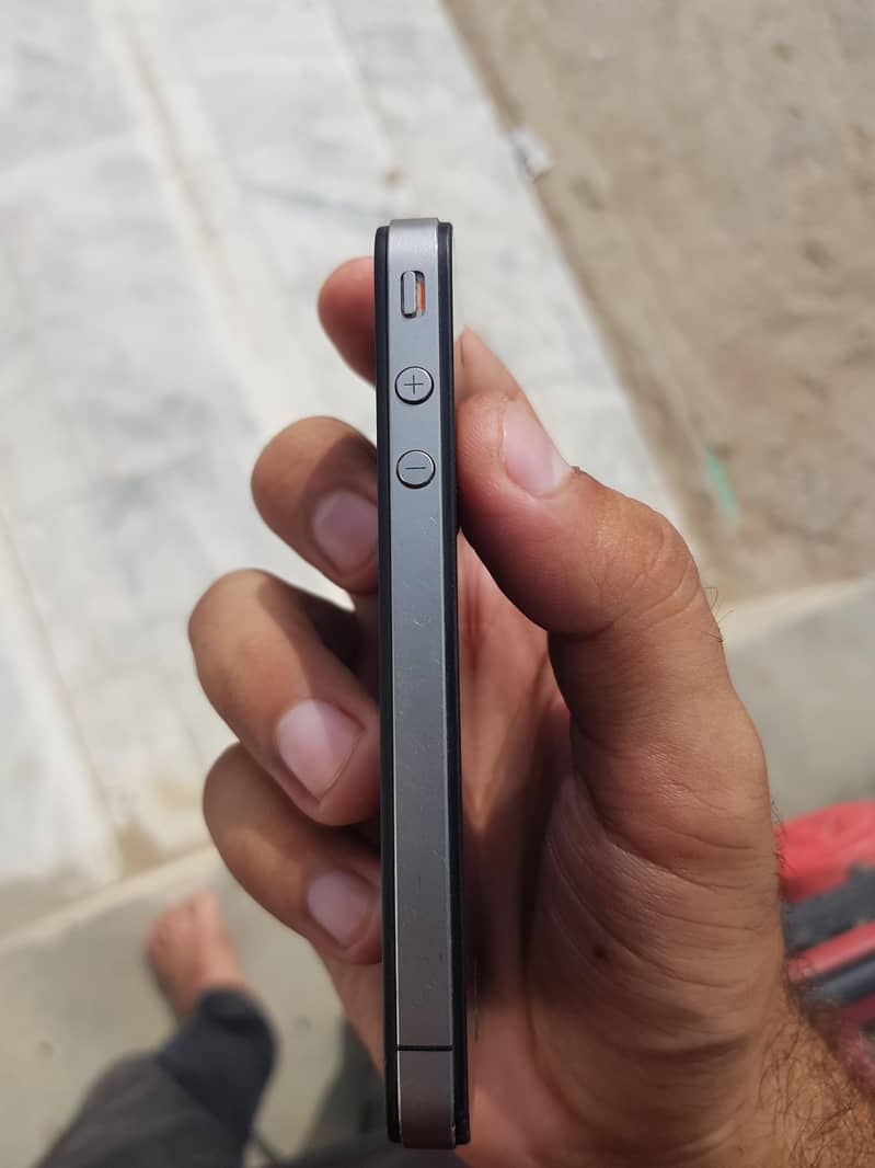 Apple iPhone 4 4