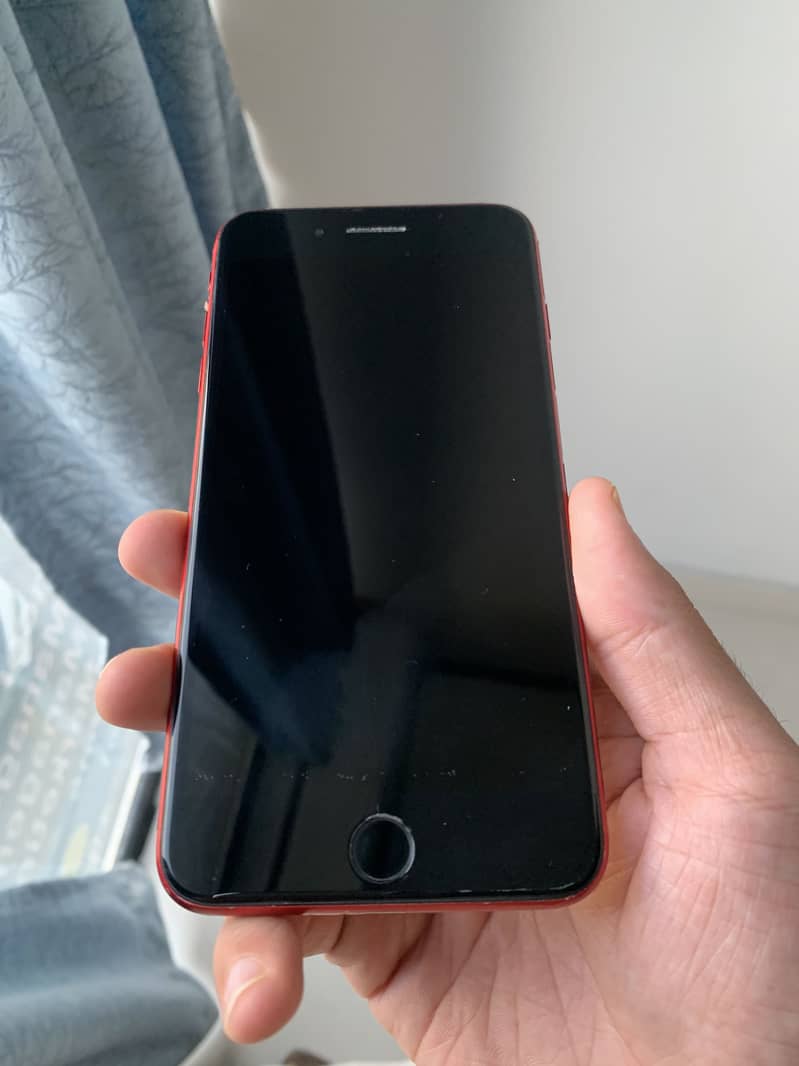 Apple iPhone 8 Plus 6