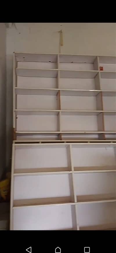 Racks in good condition like new for sale. 8/8 foot piece