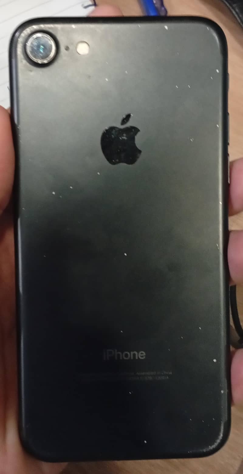 Apple iPhone 7 1