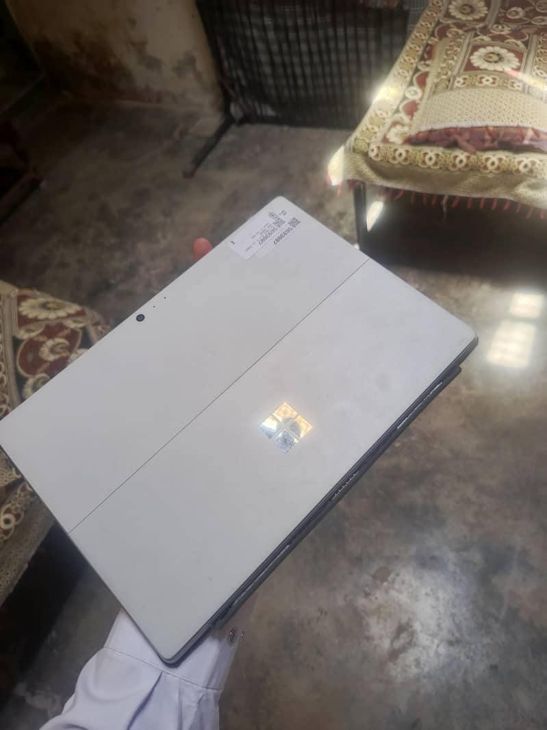 MICROSOFT SURFACE PRO 5 1