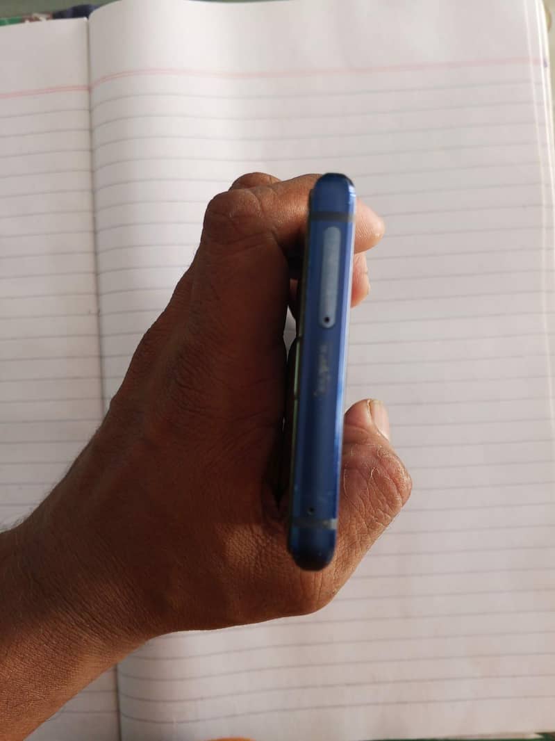 Samsung Mobile Note 9 4