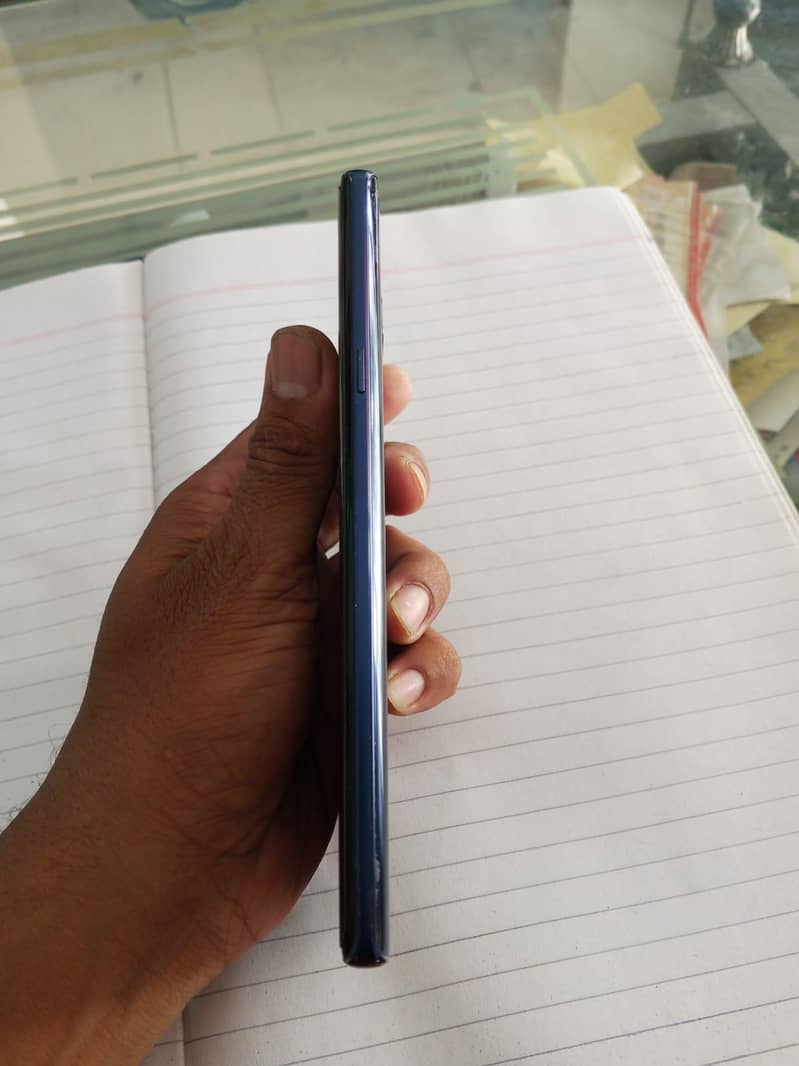Samsung Mobile Note 9 5