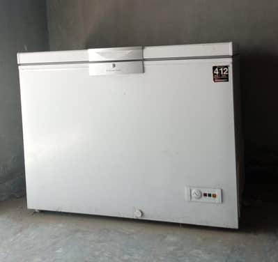 Downlence Freezer DF-400sd inverter