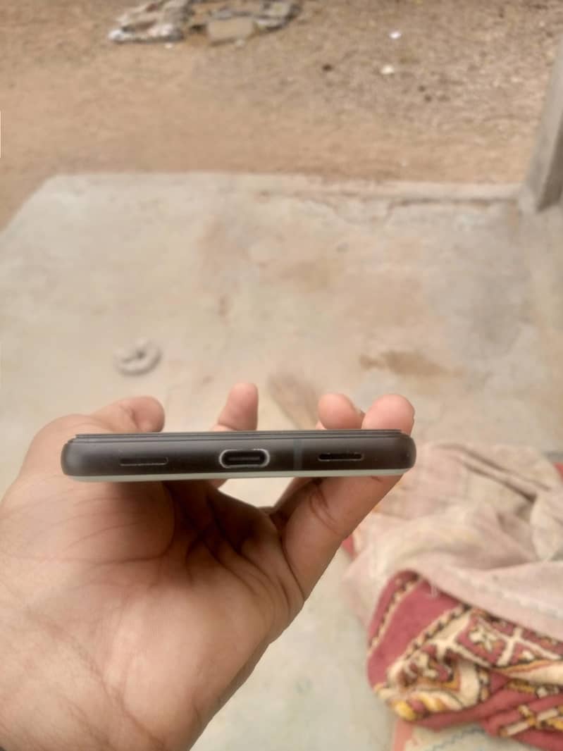 Google Pixel 6a 4