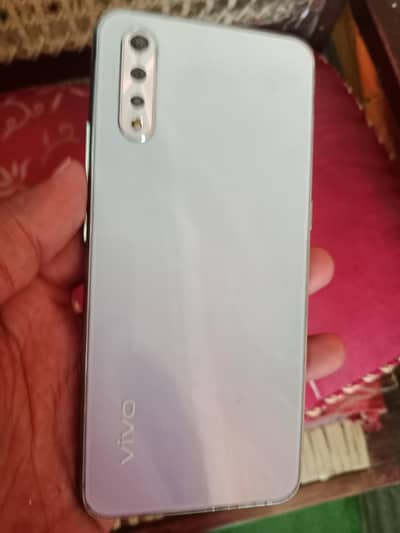 Vivo S1