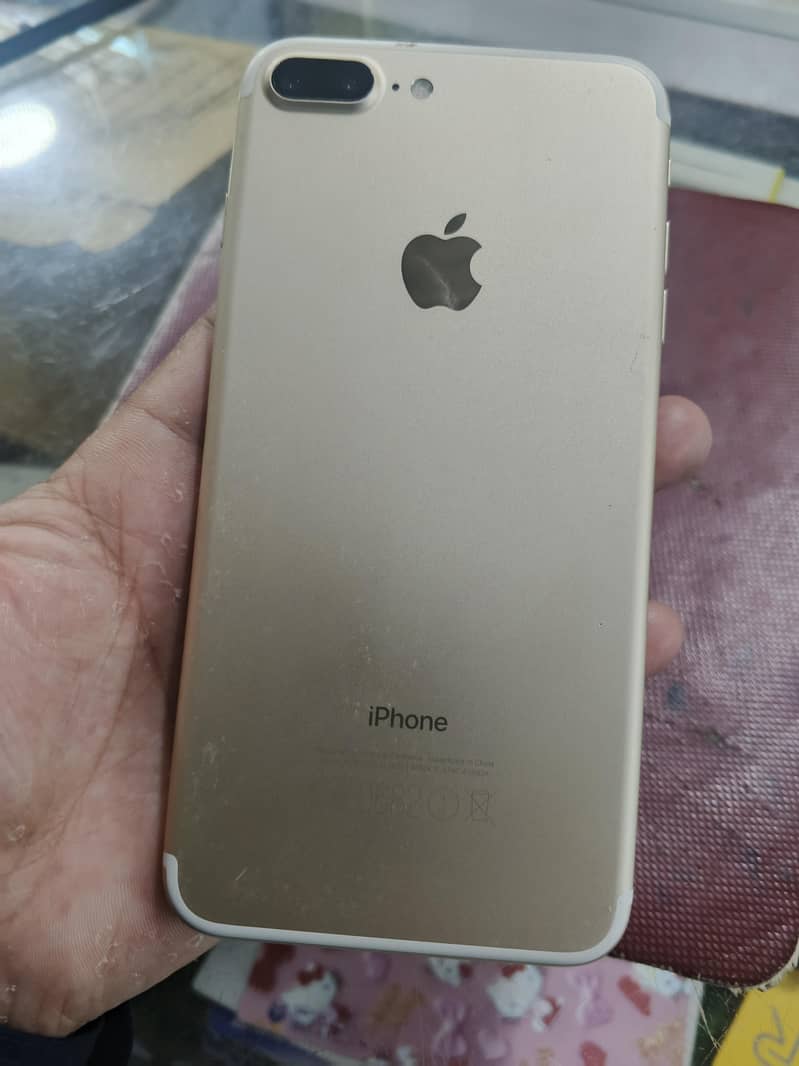 Apple iPhone 7 Plus 0
