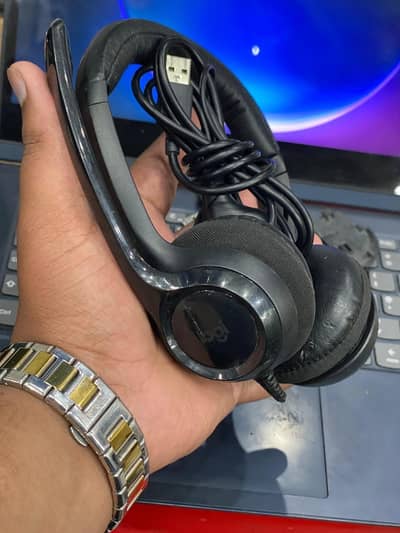 Logitech H390
