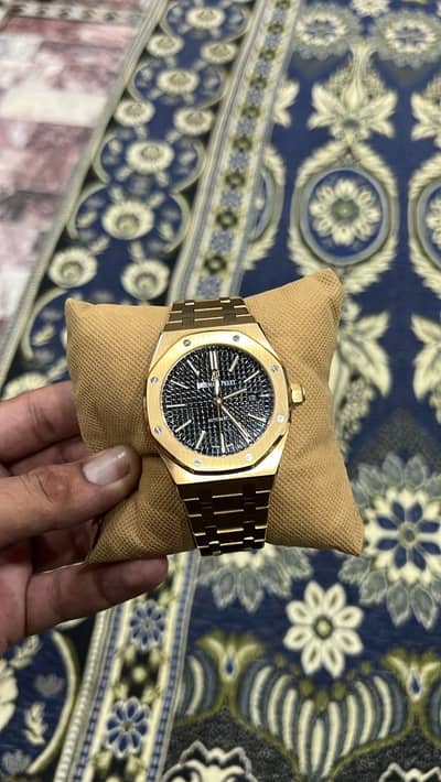 Audemars Piguet Royal Oak (Golden Colour)