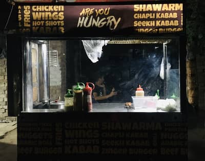 Burger shuwarma counter