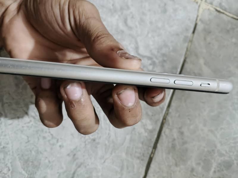 Apple iPhone 11 2