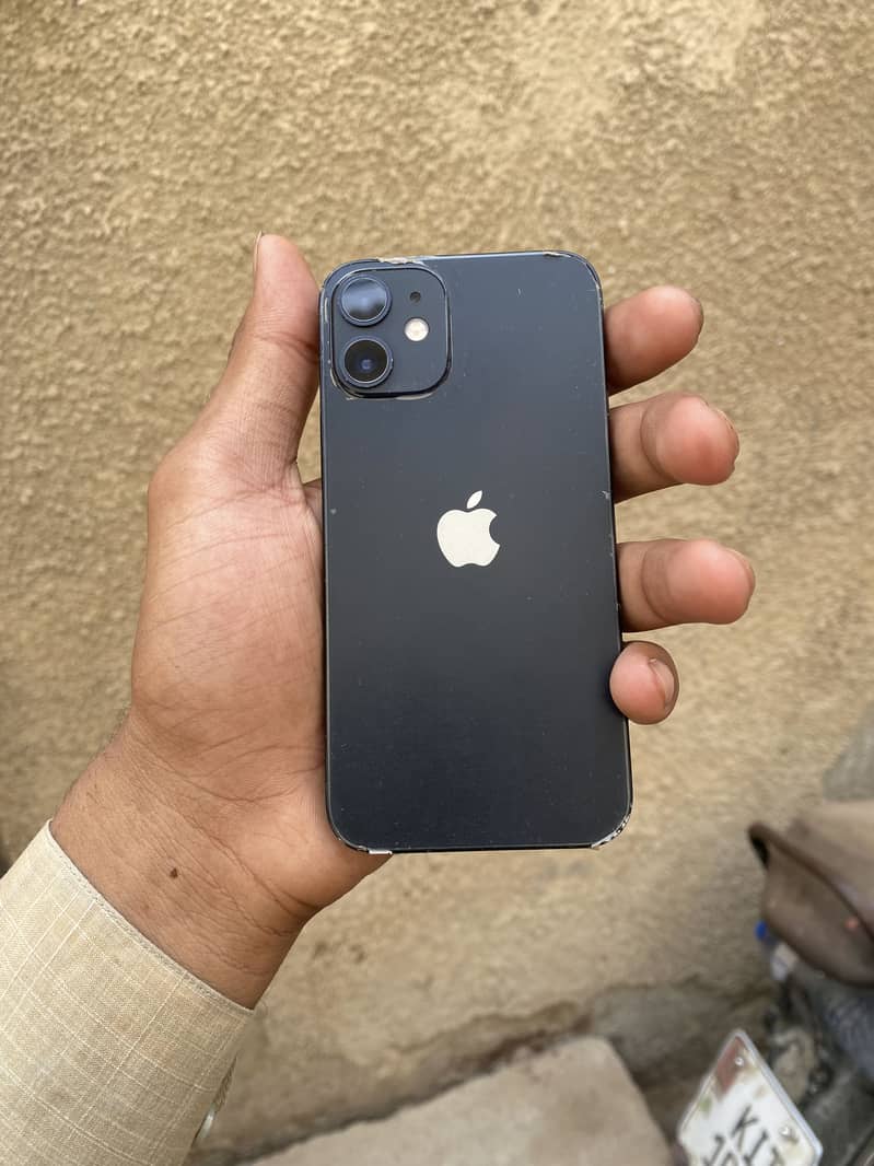 iPhone 12 mini 4