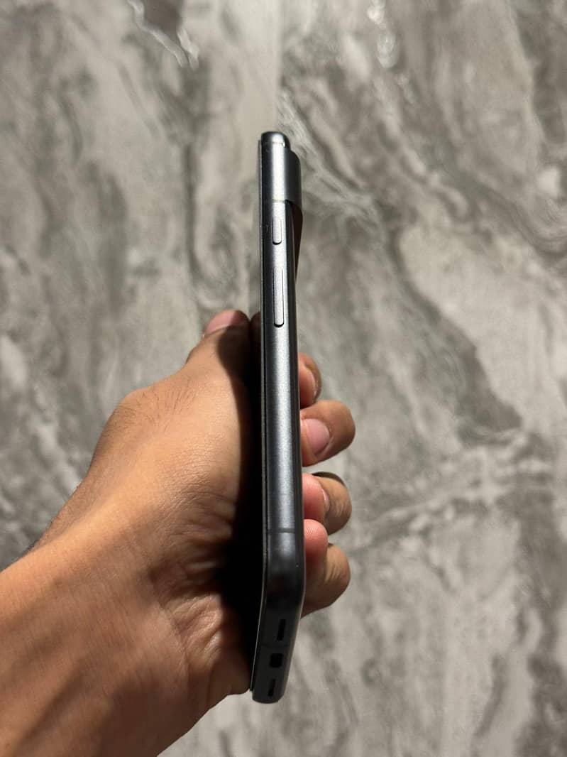 Google Pixel 8 3