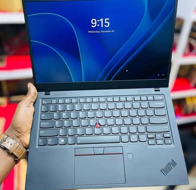 Lenovo Thinkpad X1 Carbon 8thGen  Intel Core i5 10thGen  16GB/256GB