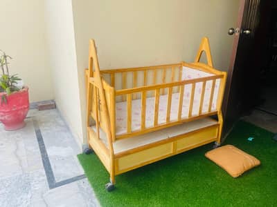 Kids Cot/ Baby Cot/ Crib/ Bassinet/ Kids Furniture/ Kids bed