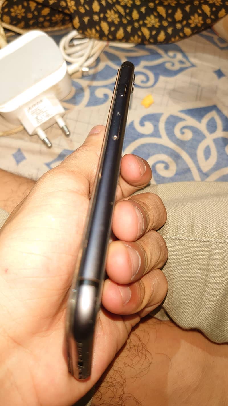 Apple iPhone 8 2