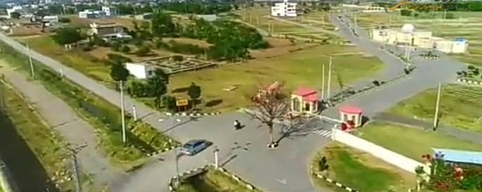Premium Living at Taxila Garden Ready-to-Build Plots Near UET Taxila! Experience a lush green lifestyle just 30 minutes away from Islamabad.