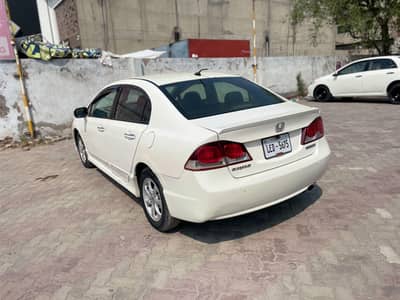 Honda Civic Oriel 2009