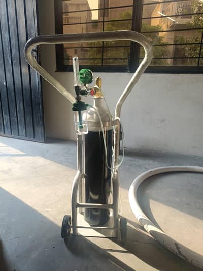 oxygen cylinder