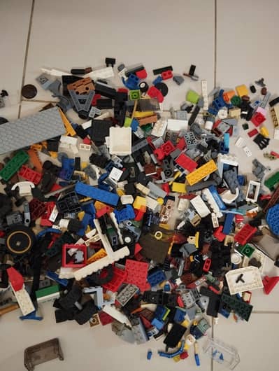 Mixed-up lego blocks