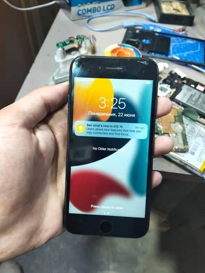 Apple iPhone 7