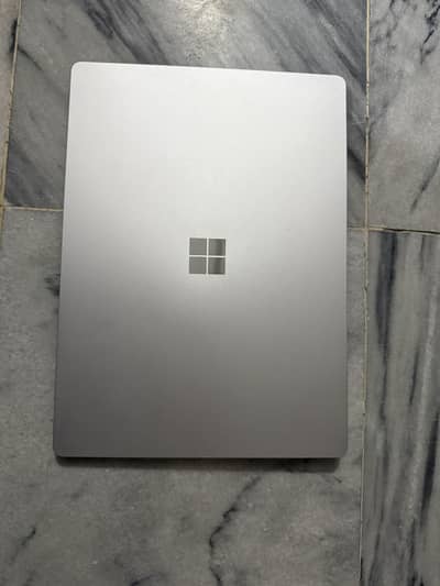 Microsoft surface laptop 4 ( i7-11th 16/256)