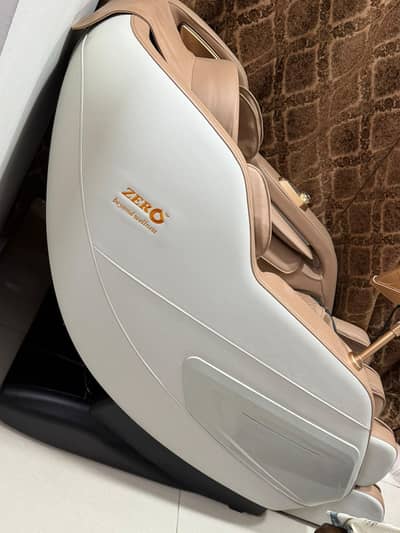 Zero Gravity Massage Chair New