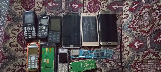 apny purany or khrab Dead mobile sale k Liye rabta kren