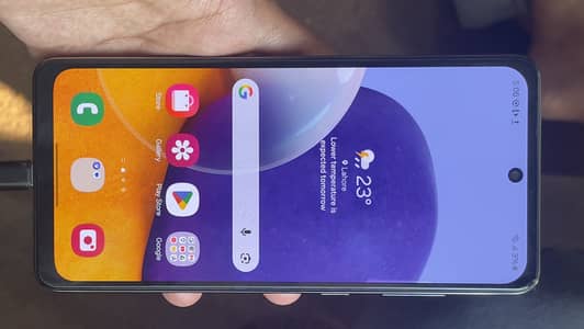 Samsung A72 – Box & Charger – Urgent Sale
