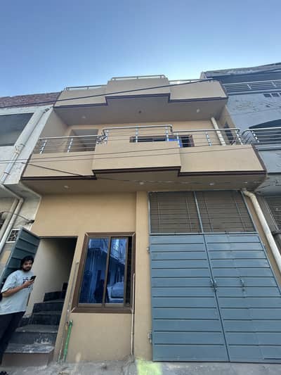3.5 MARLA 4 BED HOUSE FOR SALE AT IDEAL LOCATION OF AITCHISON HOUSING SOCIETY