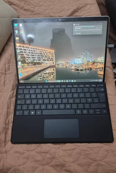 Microsoft Surface Book 8 Pro