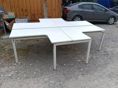 Office Workstation Desk Cluster – 4 Person Seating