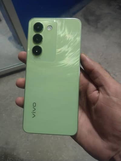 Vivo Y100