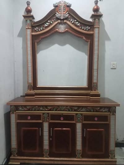 Dressing table