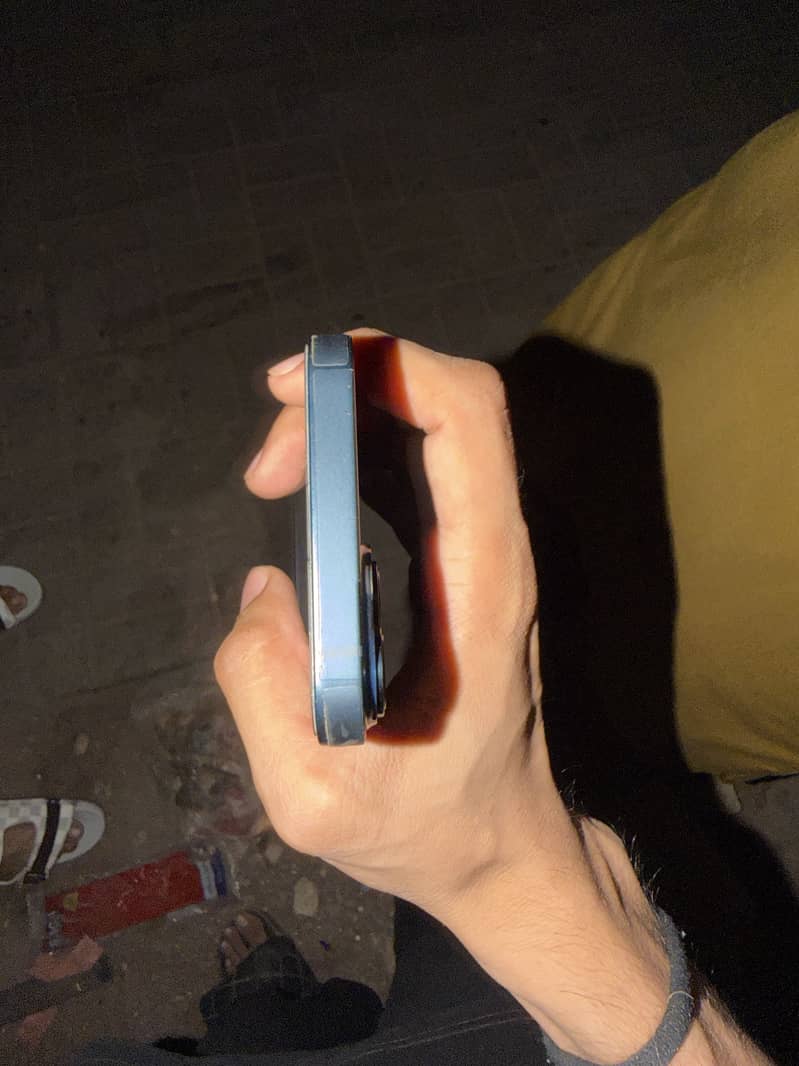 iPhone 14 0