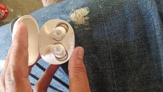 Faster Studx earphones airbuds