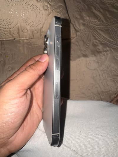 Apple iPhone 15 Pro