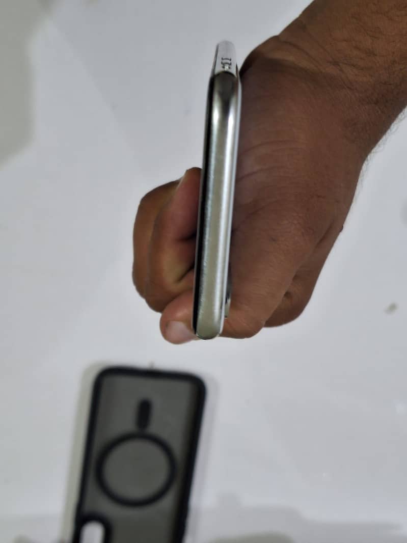 Apple iPhone X 3