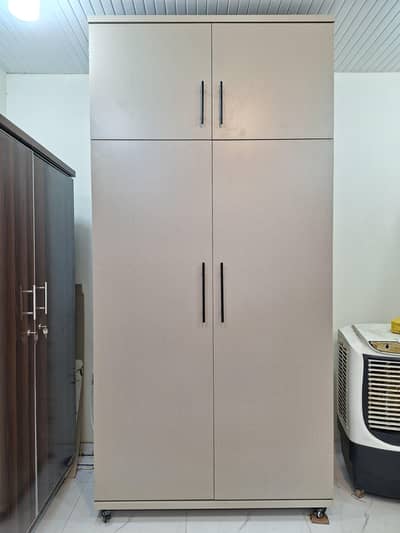 8×4 almari/Premium /wood work/cupboard/wardrobe for sale/colorful
