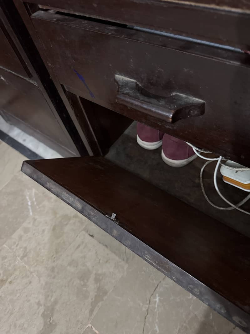 Bedside tables 3