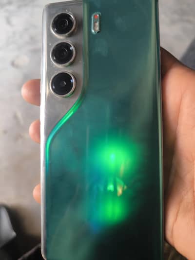 Tecno CAMON 40 Pro